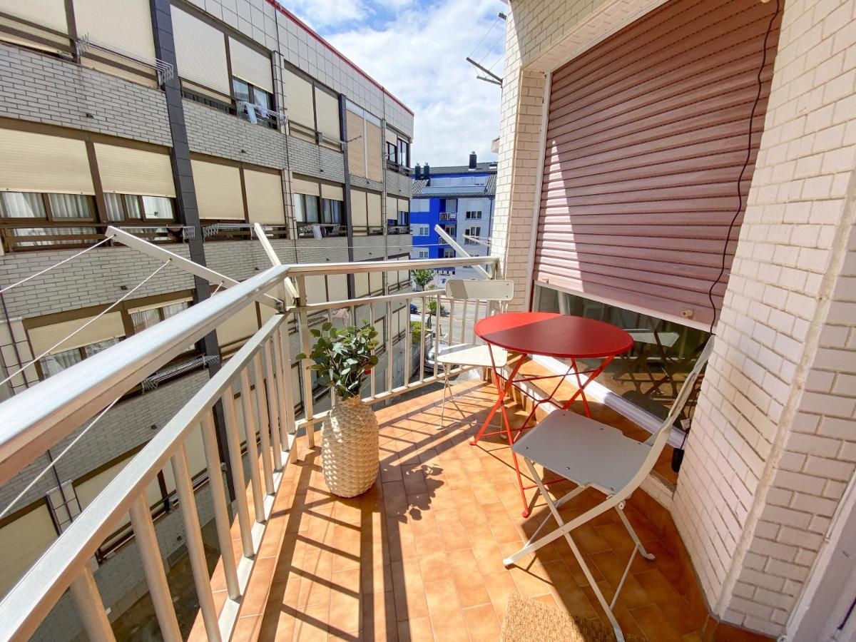 Piso Primera Linea De Playa Laredo Ngoại thất bức ảnh