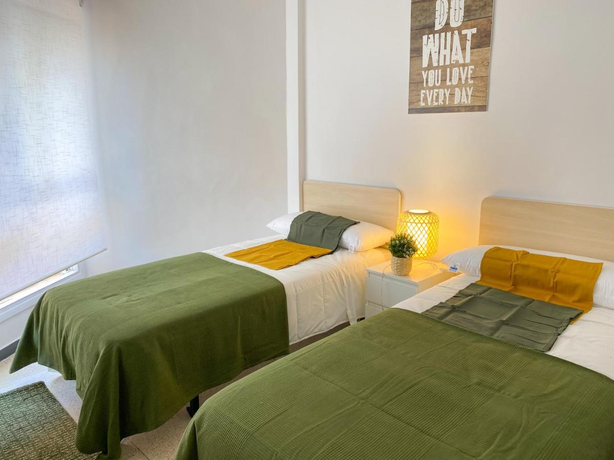 Piso Primera Linea De Playa Laredo Ngoại thất bức ảnh