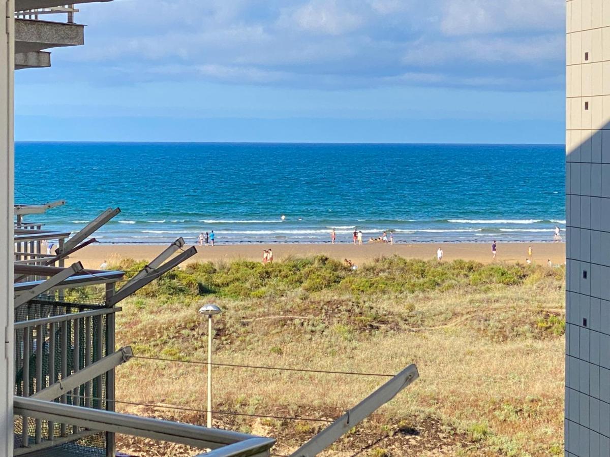 Piso Primera Linea De Playa Laredo Ngoại thất bức ảnh