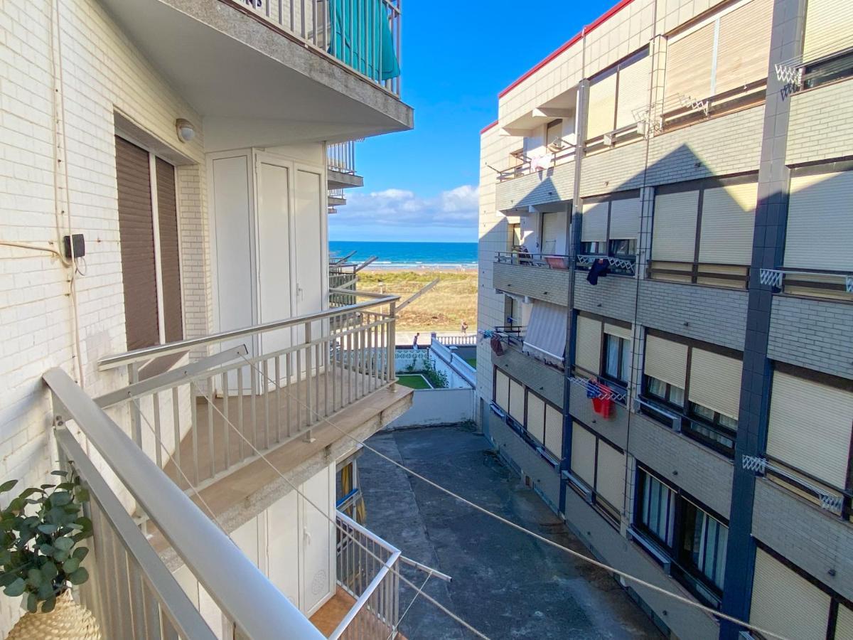 Piso Primera Linea De Playa Laredo Ngoại thất bức ảnh