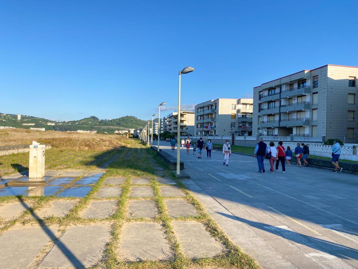 Piso Primera Linea De Playa Laredo Ngoại thất bức ảnh