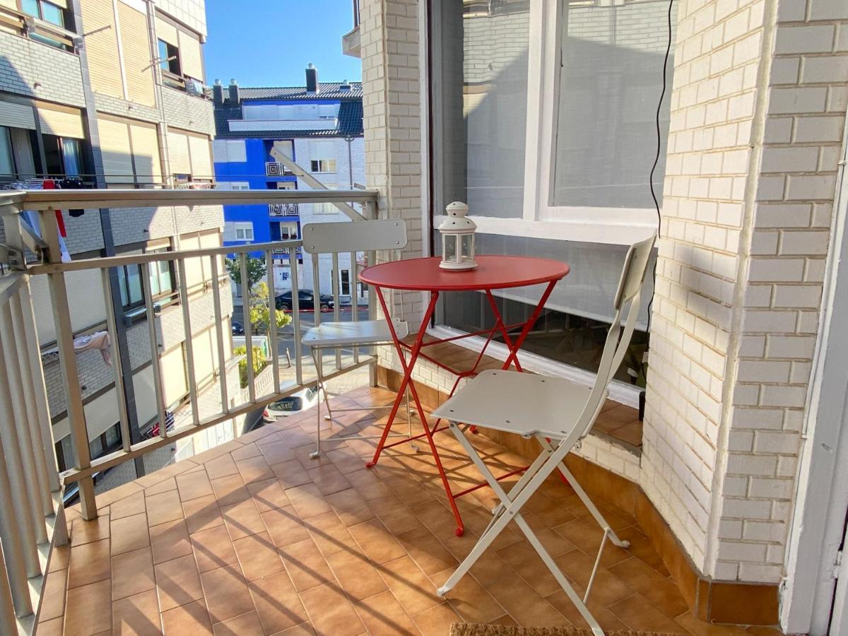 Piso Primera Linea De Playa Laredo Ngoại thất bức ảnh